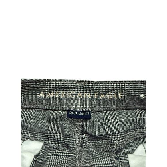 American Eagle Women's Black Grey Plaid Mini Skirt Button Zipper Front‎ size 8 - Picture 3 of 6